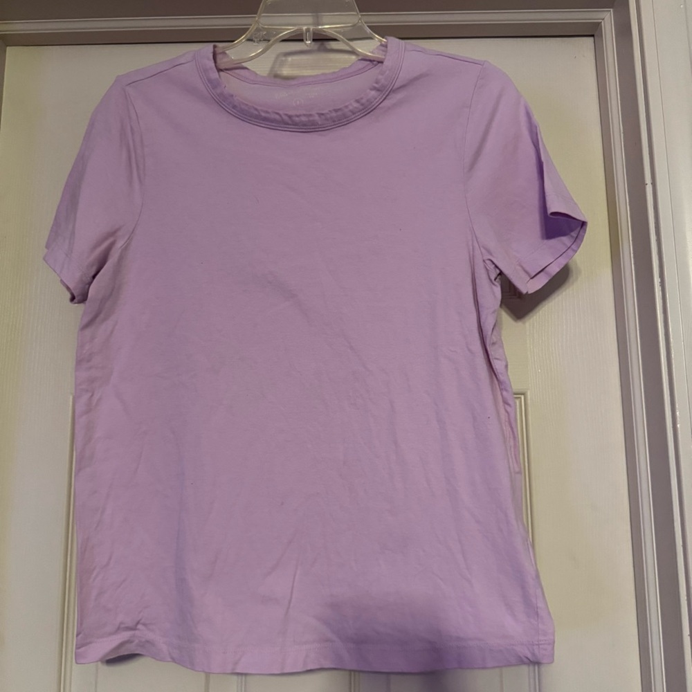 Universal Thread size small short sleeve tee